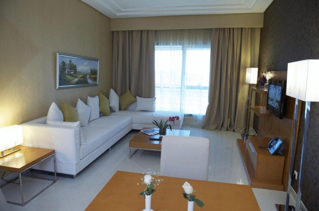 Grand Bellevue Hotel Apartment דובאי חדר תמונה