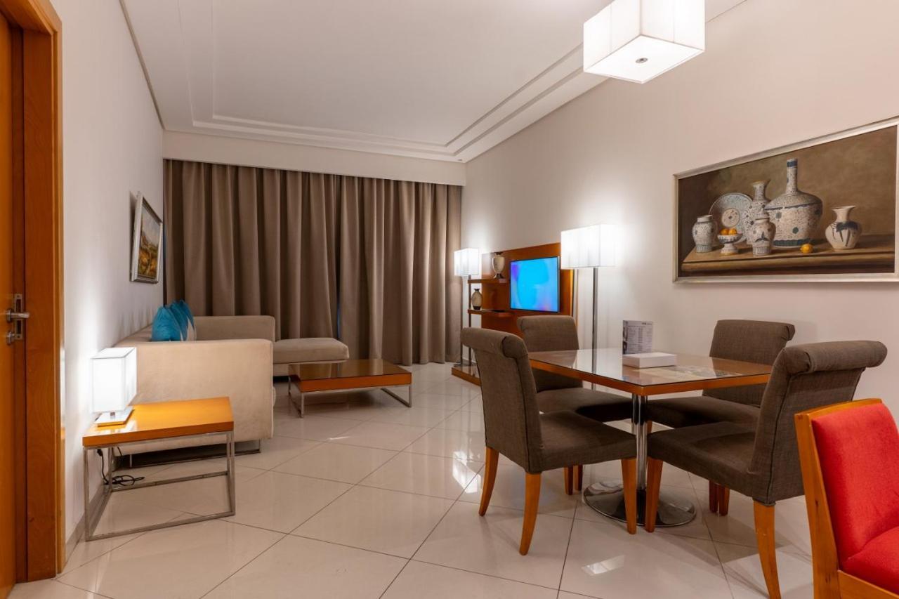 Grand Bellevue Hotel Apartment דובאי מראה חיצוני תמונה